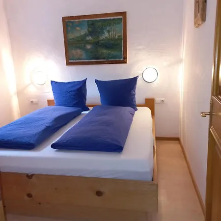 Scheffauerhof Apartment *