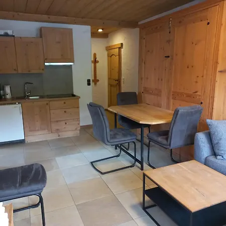 Scheffauerhof Apartment