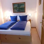 Scheffauerhof Appartement *
